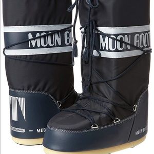 MOON BOOTS BRAND NEW